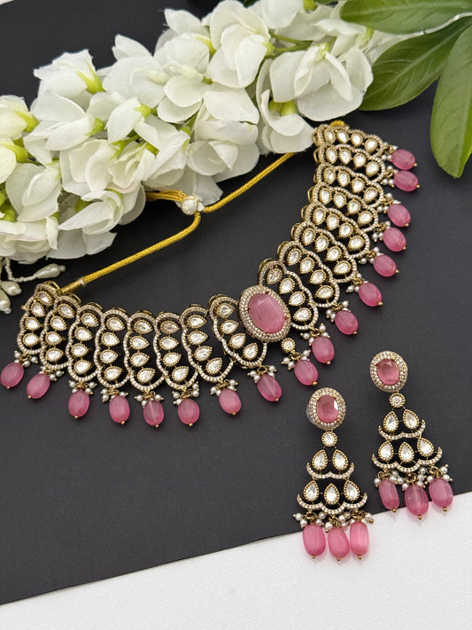 Premium choker set