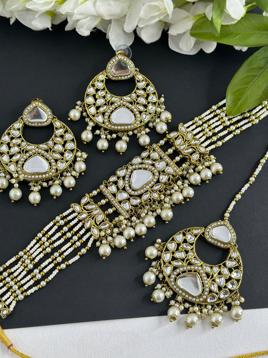 Kundan choker set