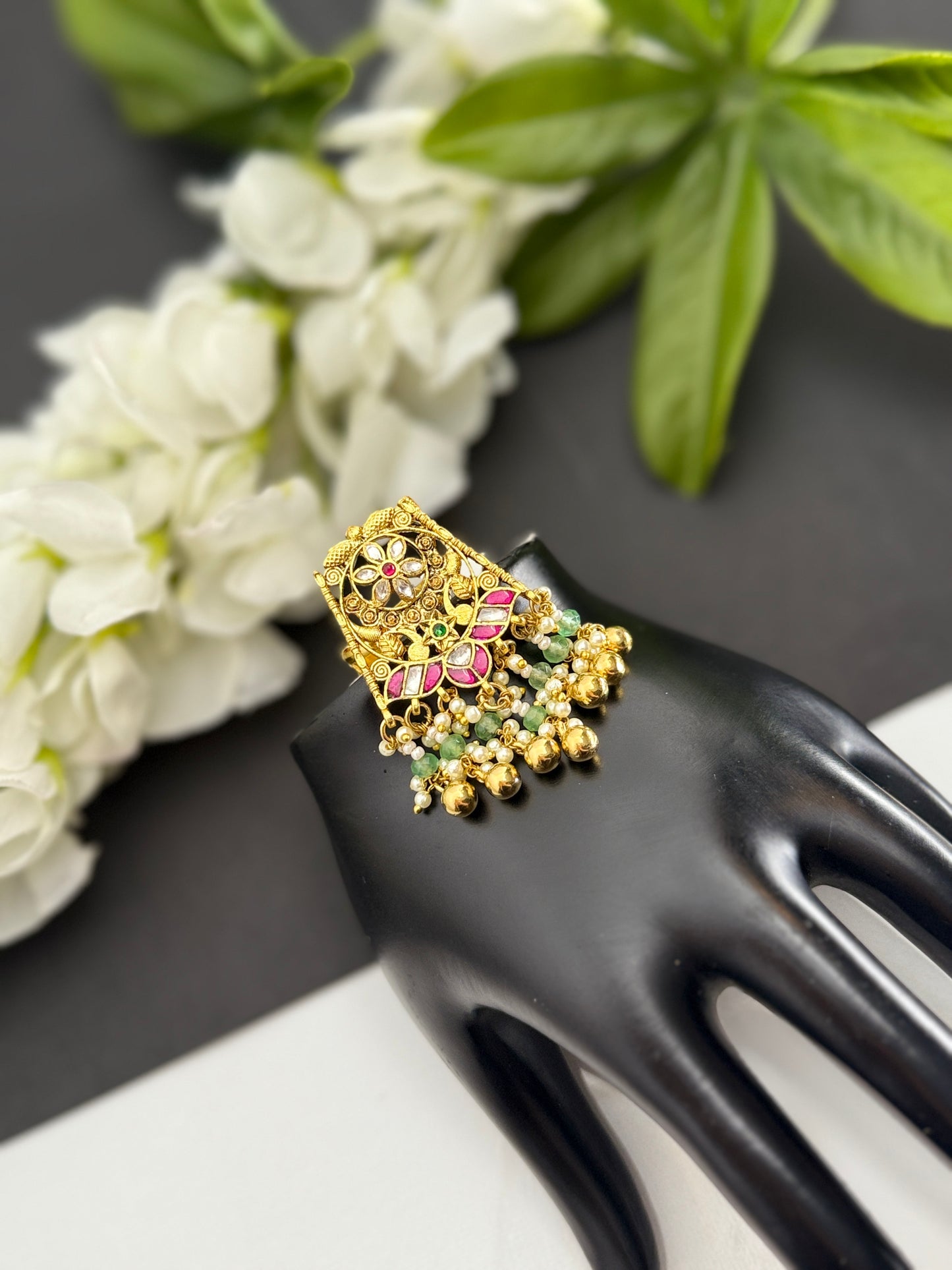 Pachi kundan ring