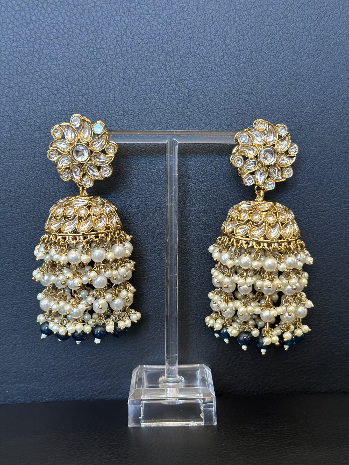 Kundan jhumki