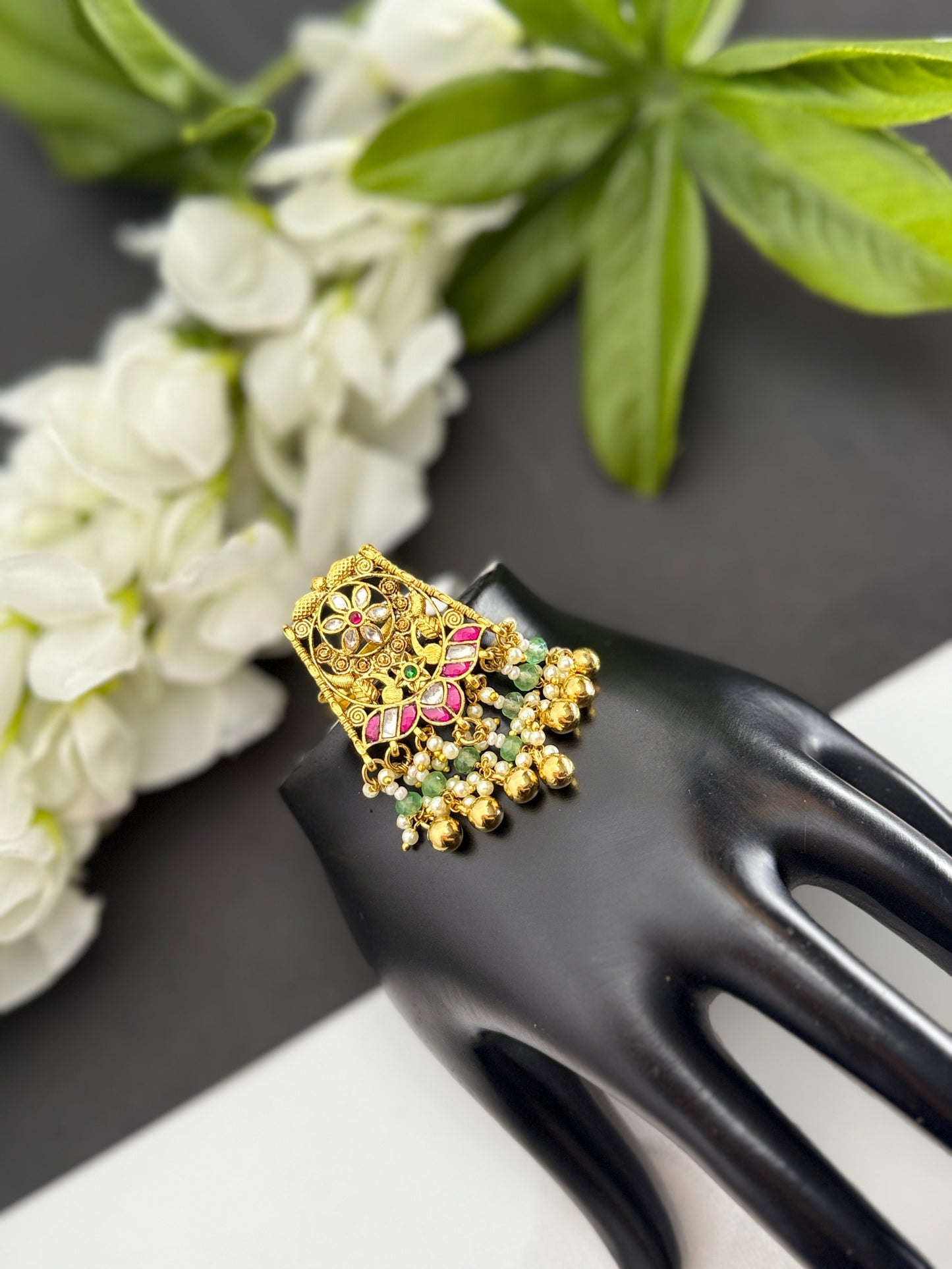 Pachi kundan ring