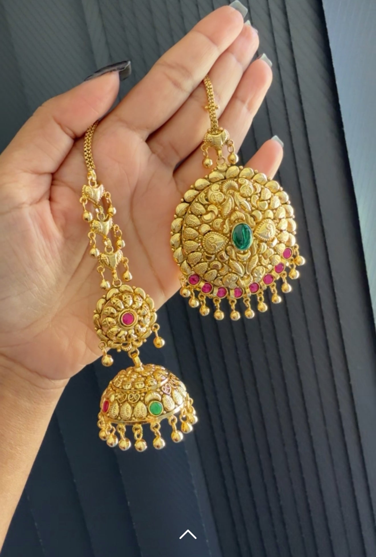 Gold look tikka set