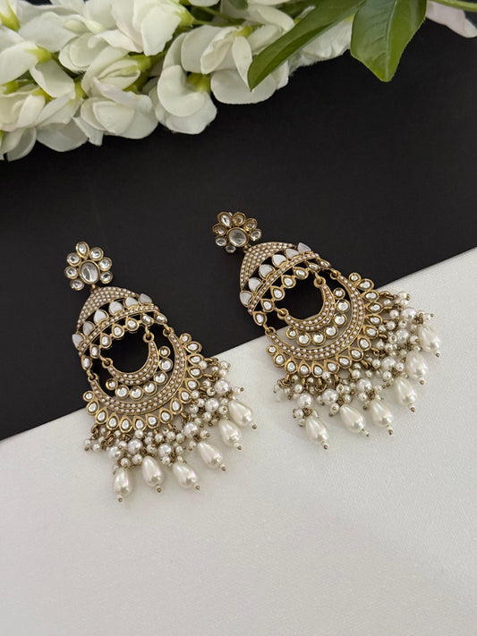 Kundan earrings