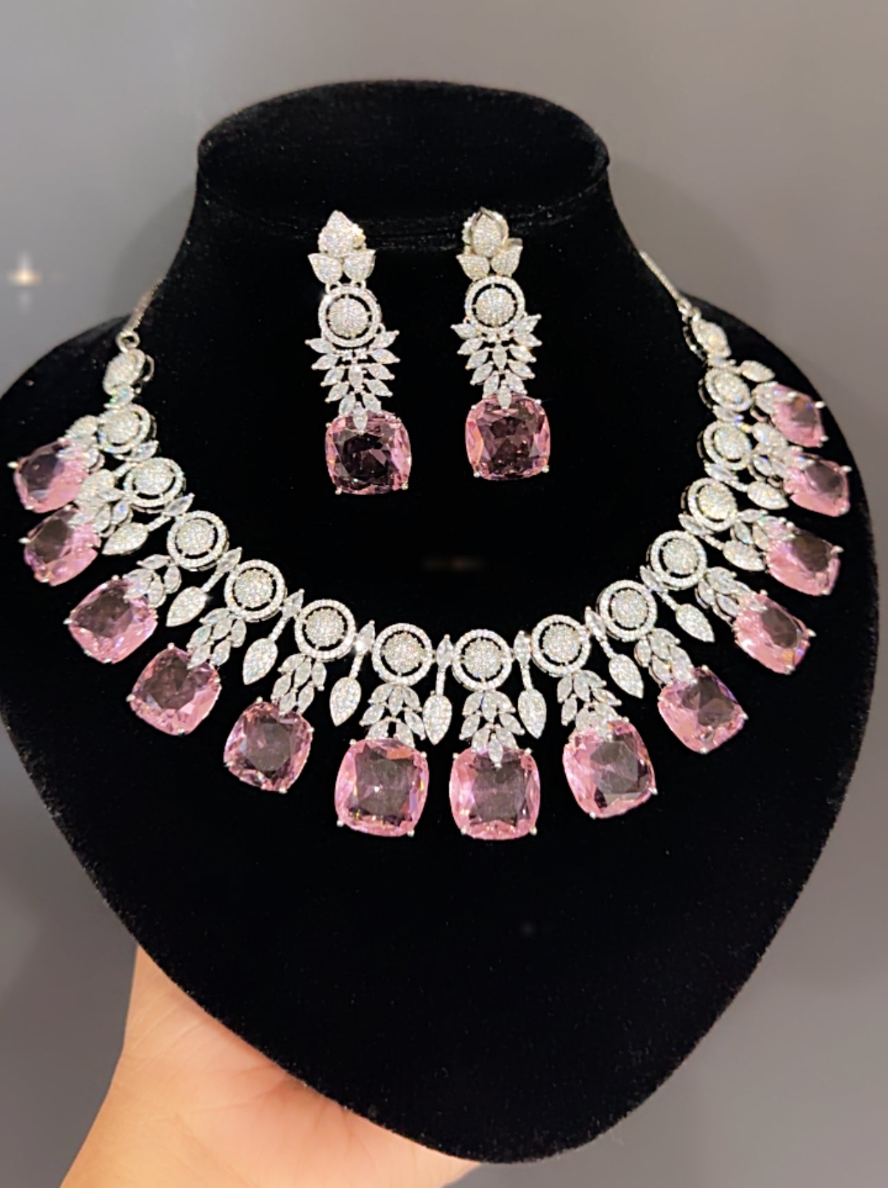 Necklace set