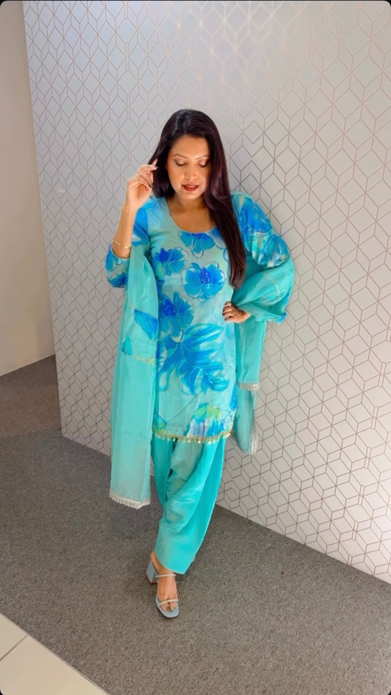 Party wear suit