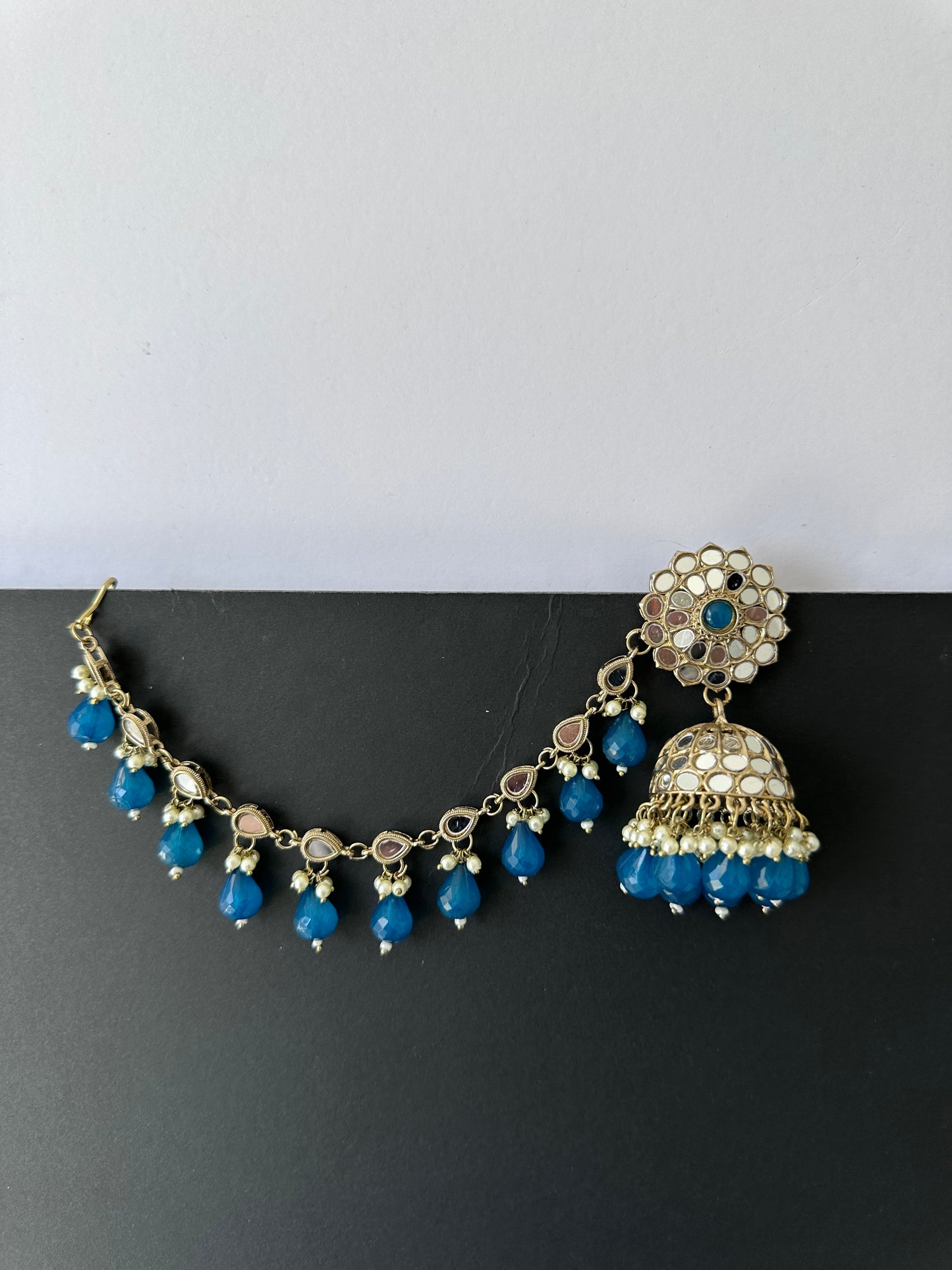 Jhumka with Sahara