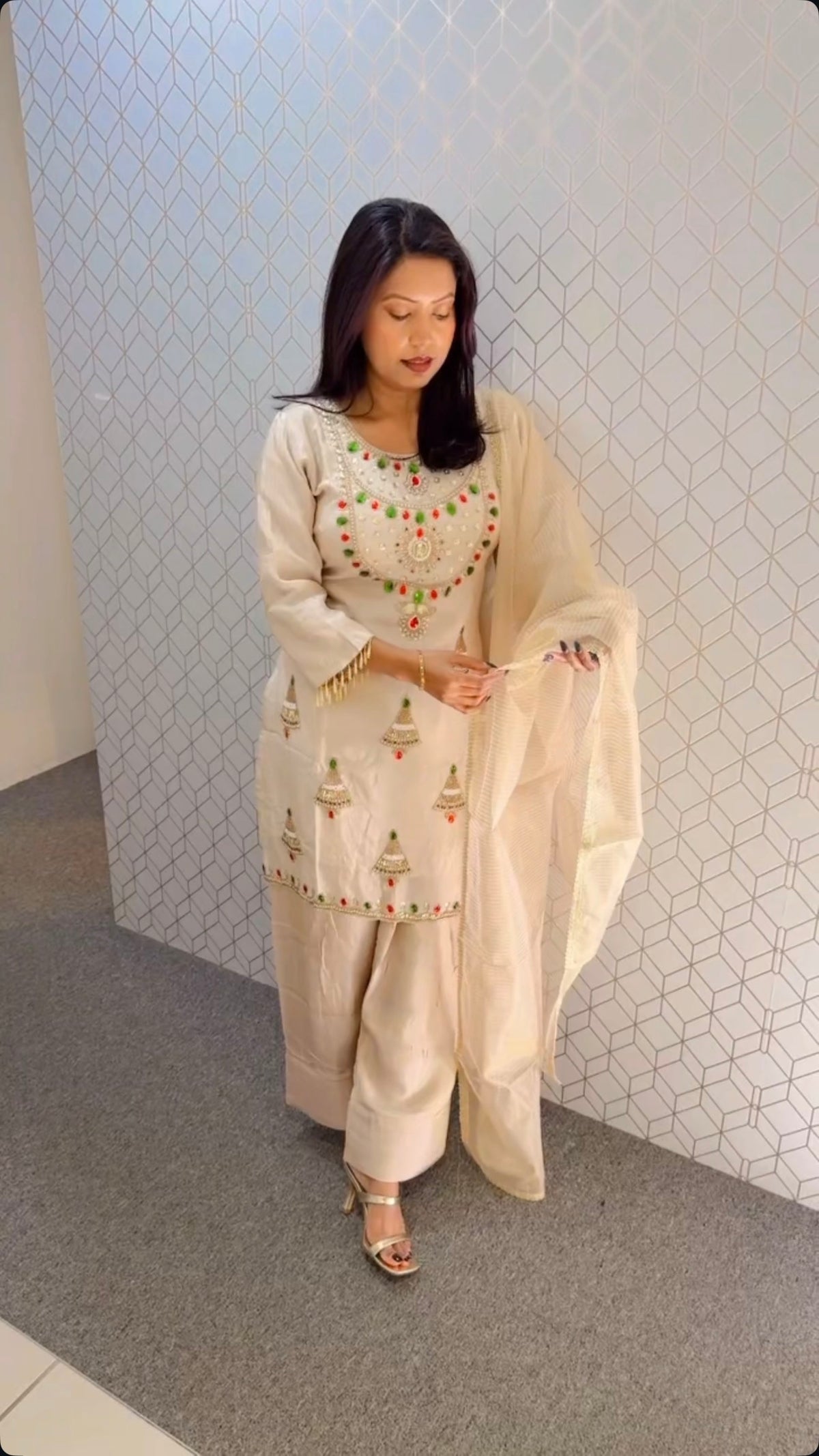Party wear suit