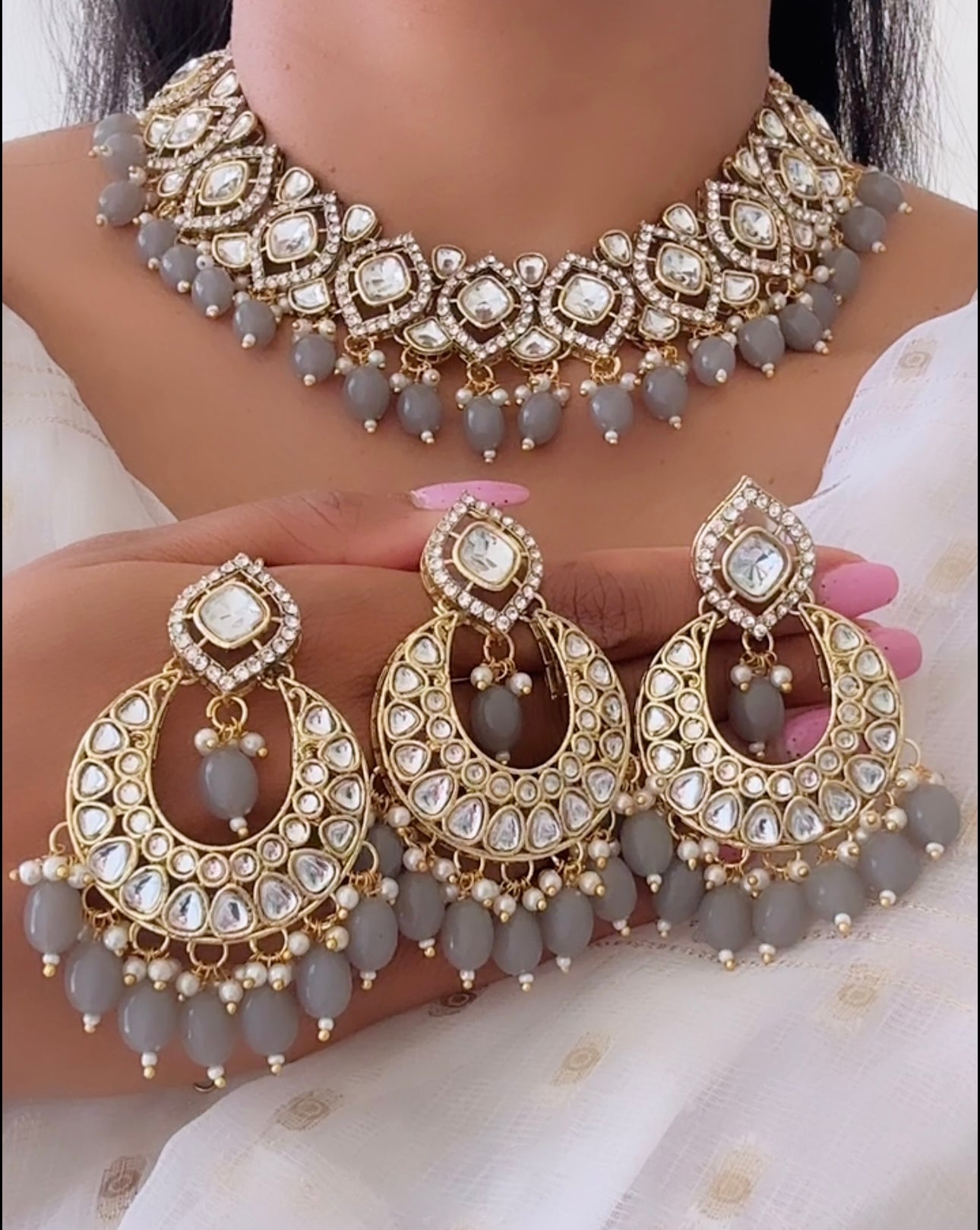 Kundan set grey