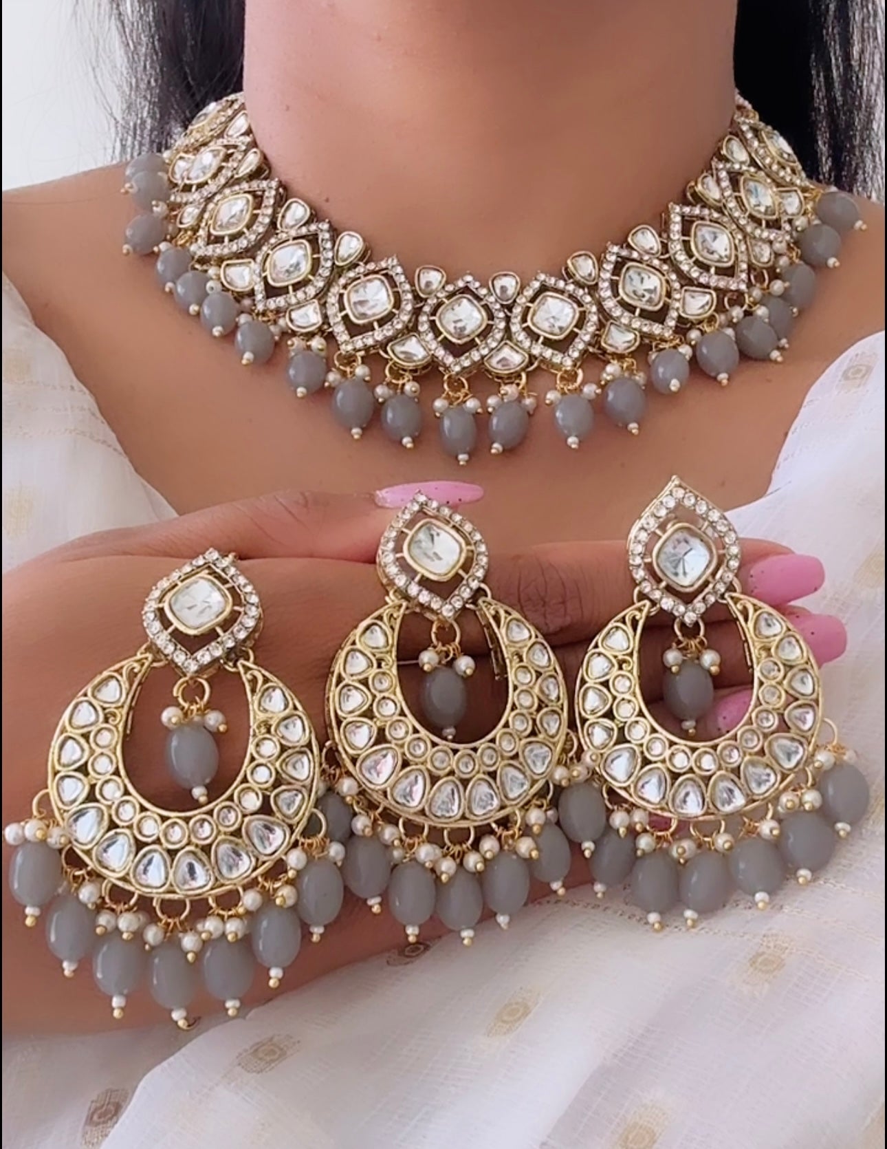 Kundan set grey