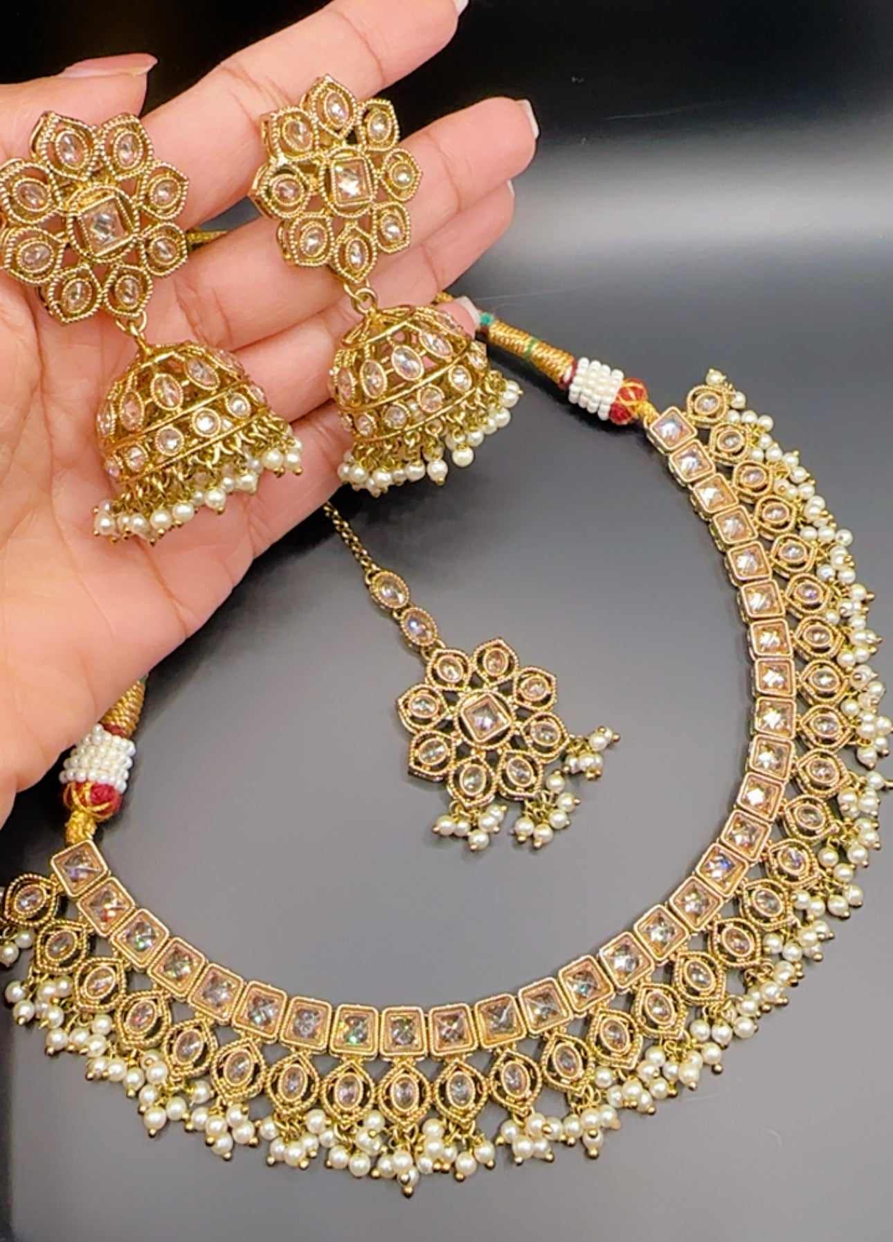 Golden white necklace set