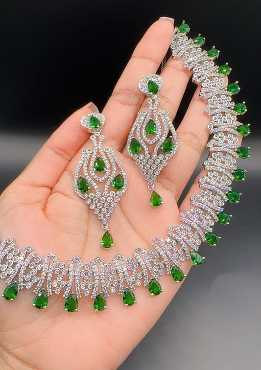 Green necklace set