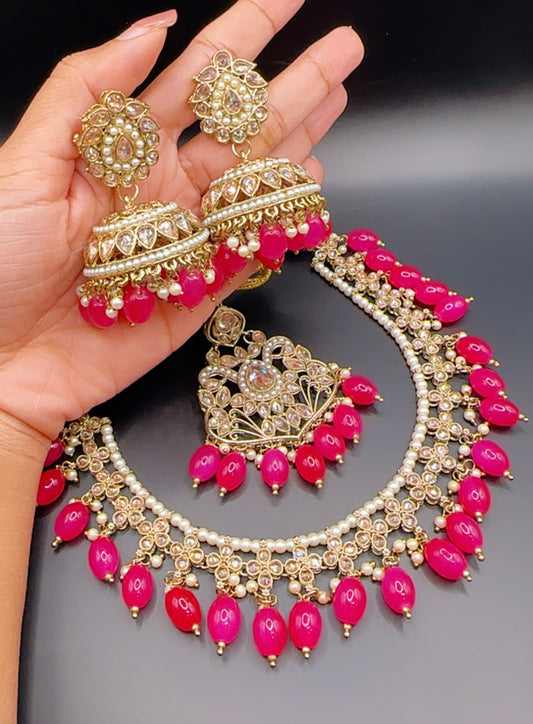 Pink necklace set