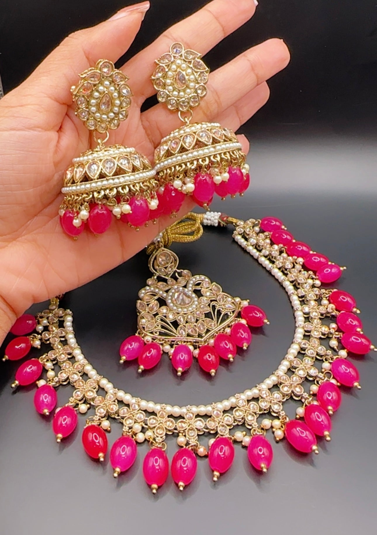 Pink necklace set