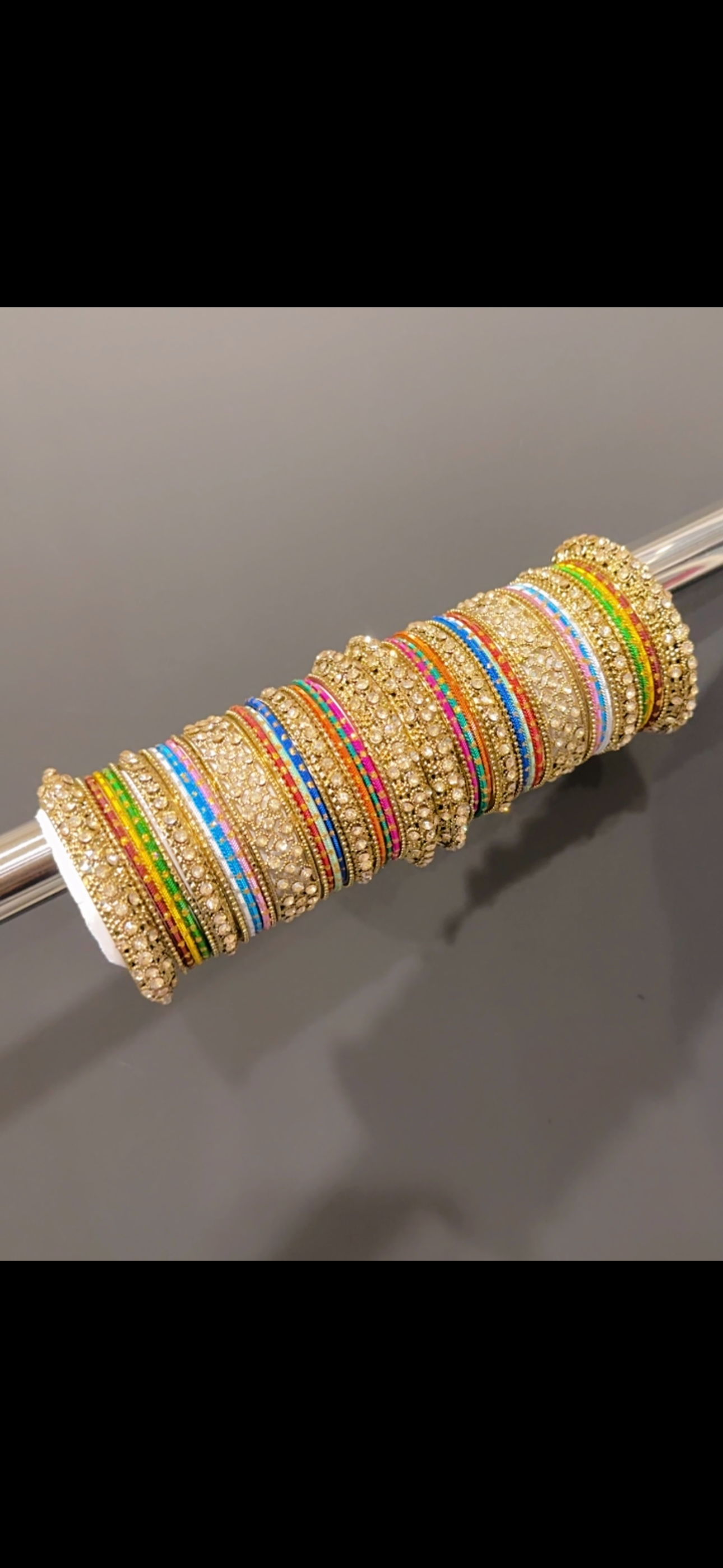 Multi bangles set