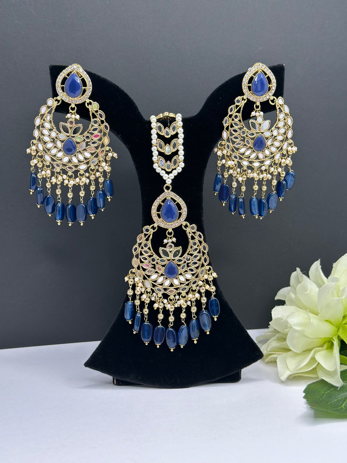Mirror tikka set in blue