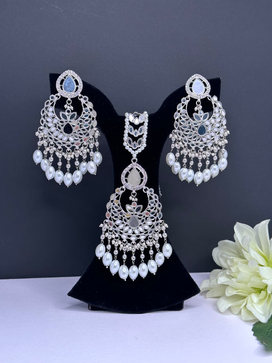 Mirror tikka set in silver white