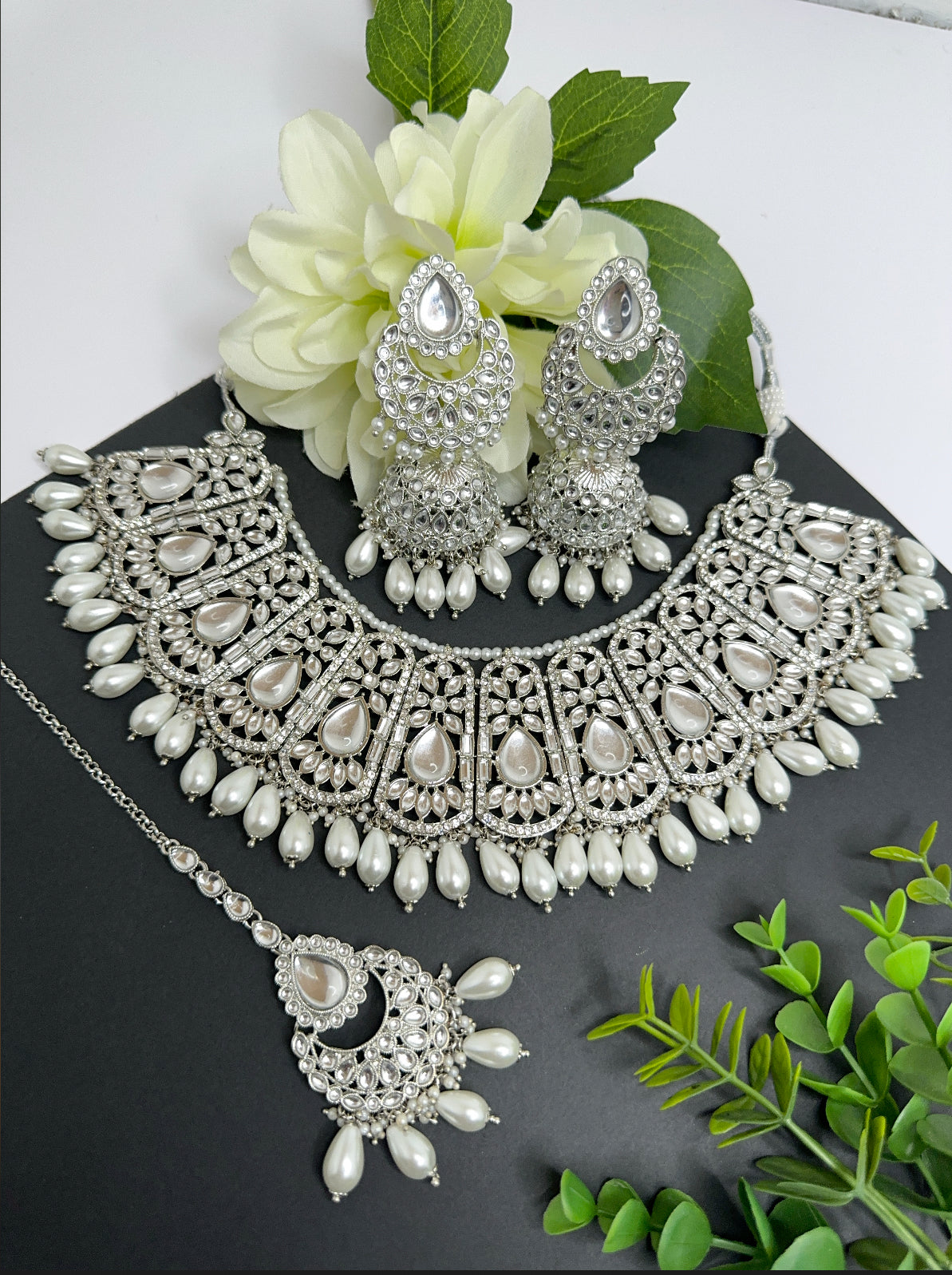 Kundan necklace set