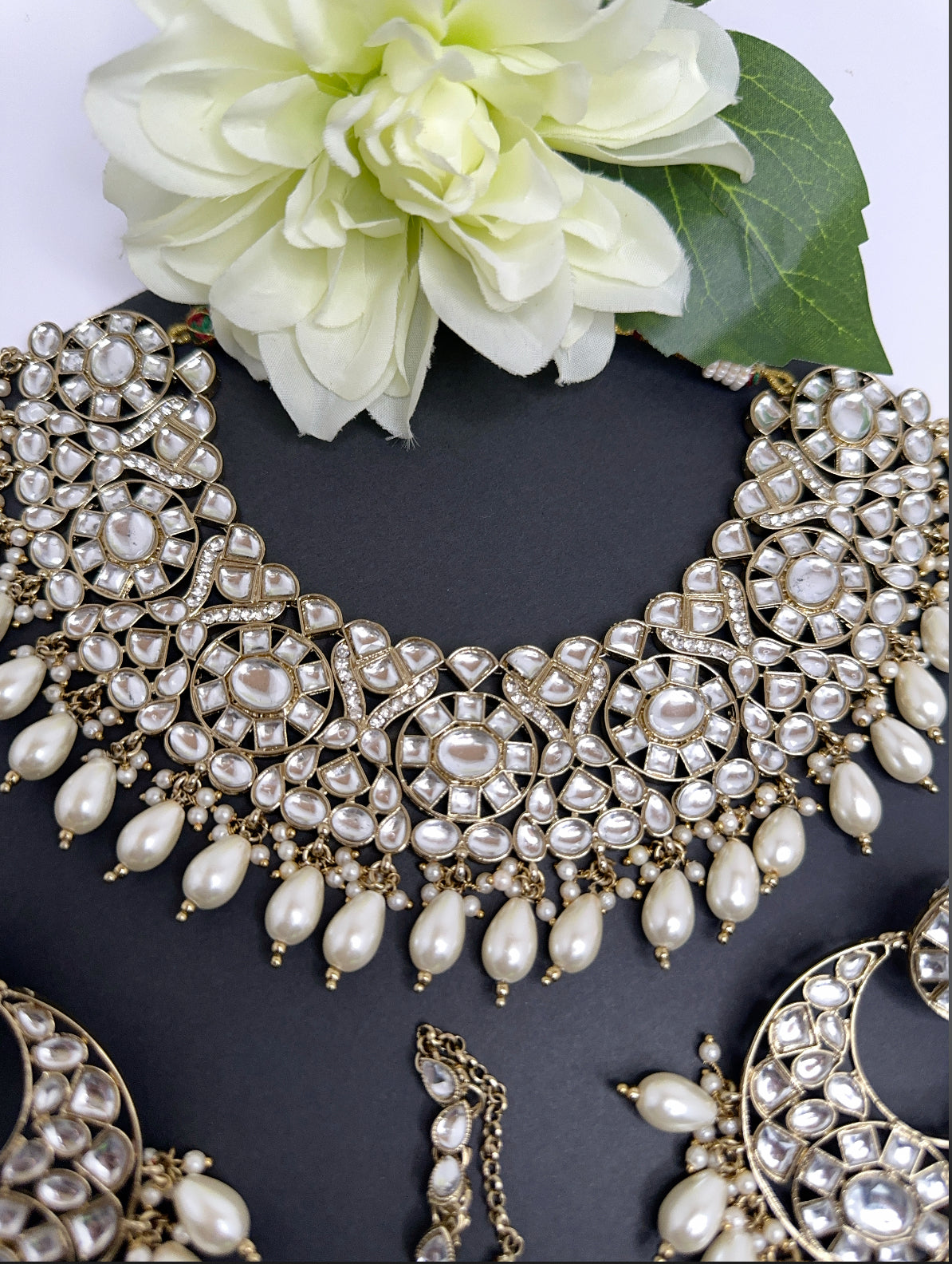 Kundan necklace set