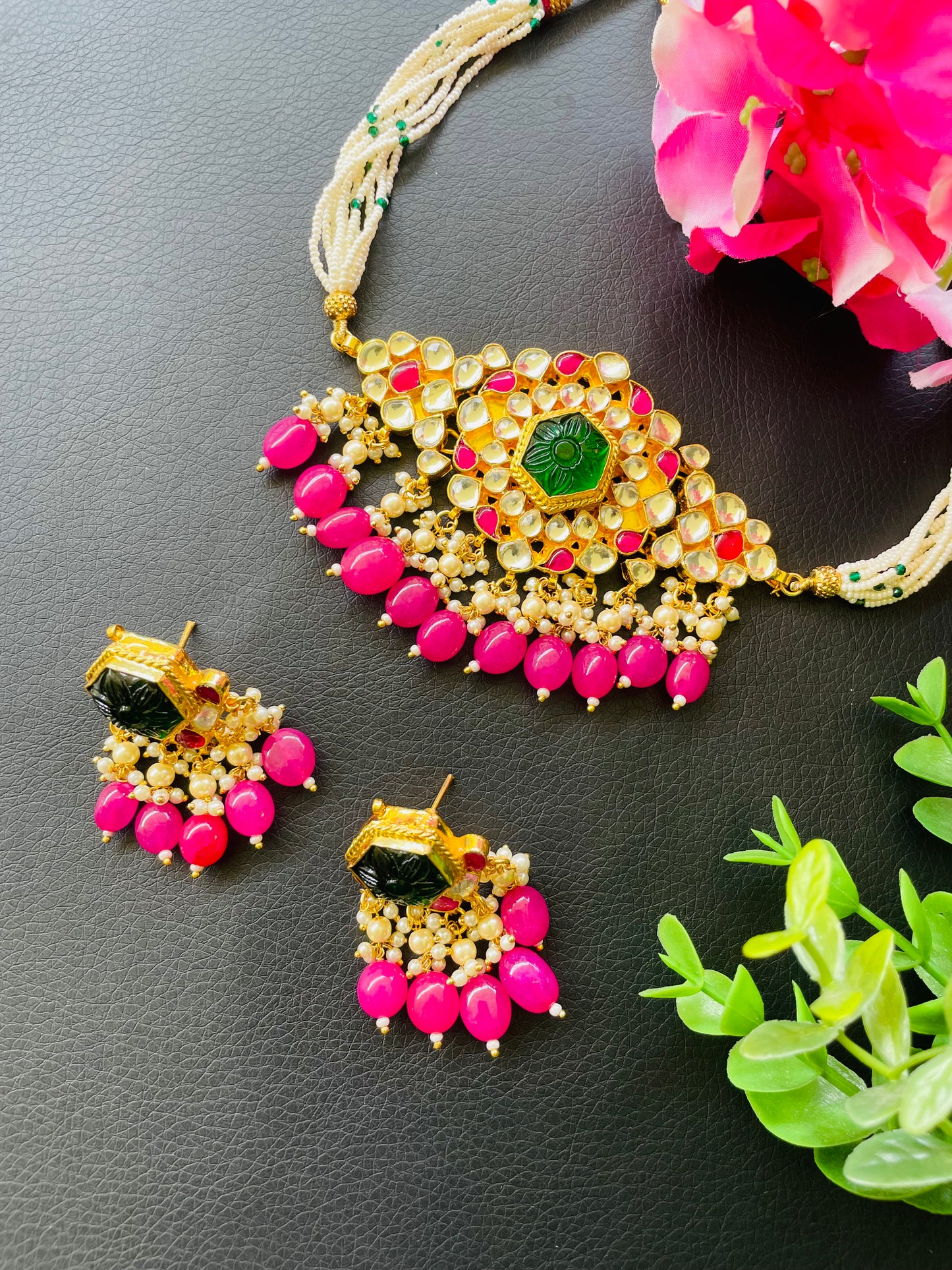 Pachi kundan choker