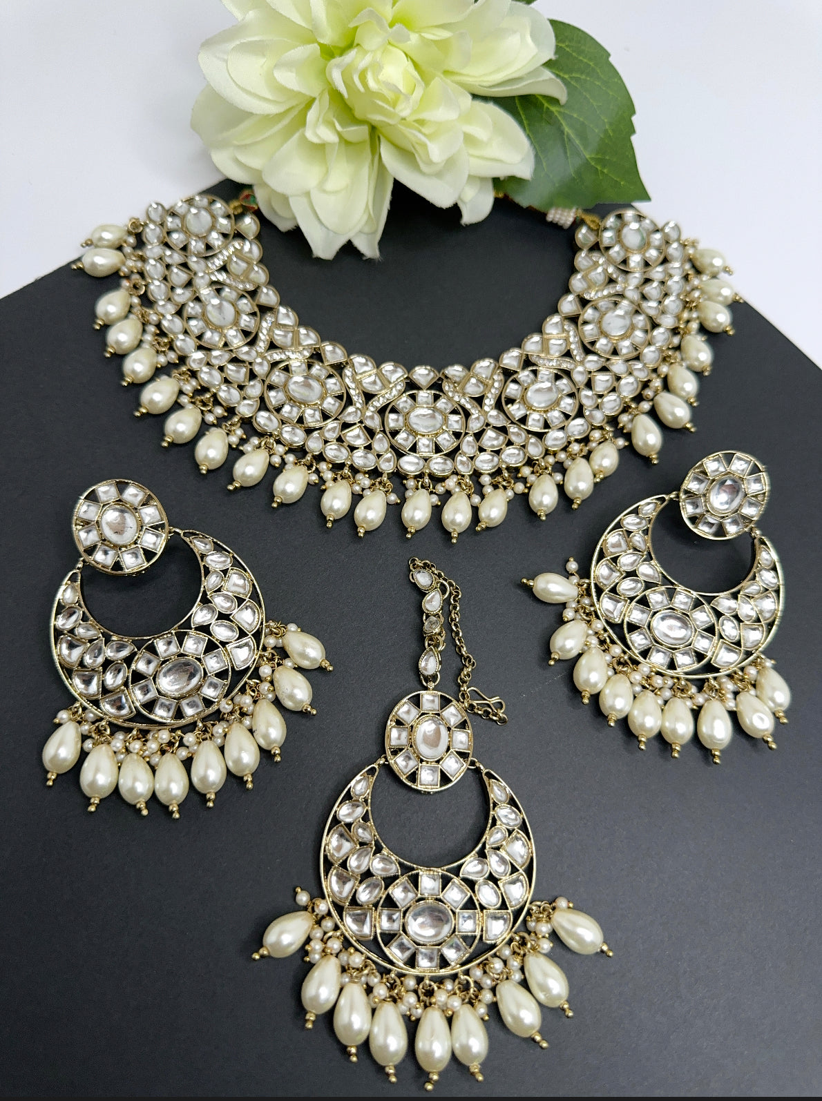 Kundan necklace set