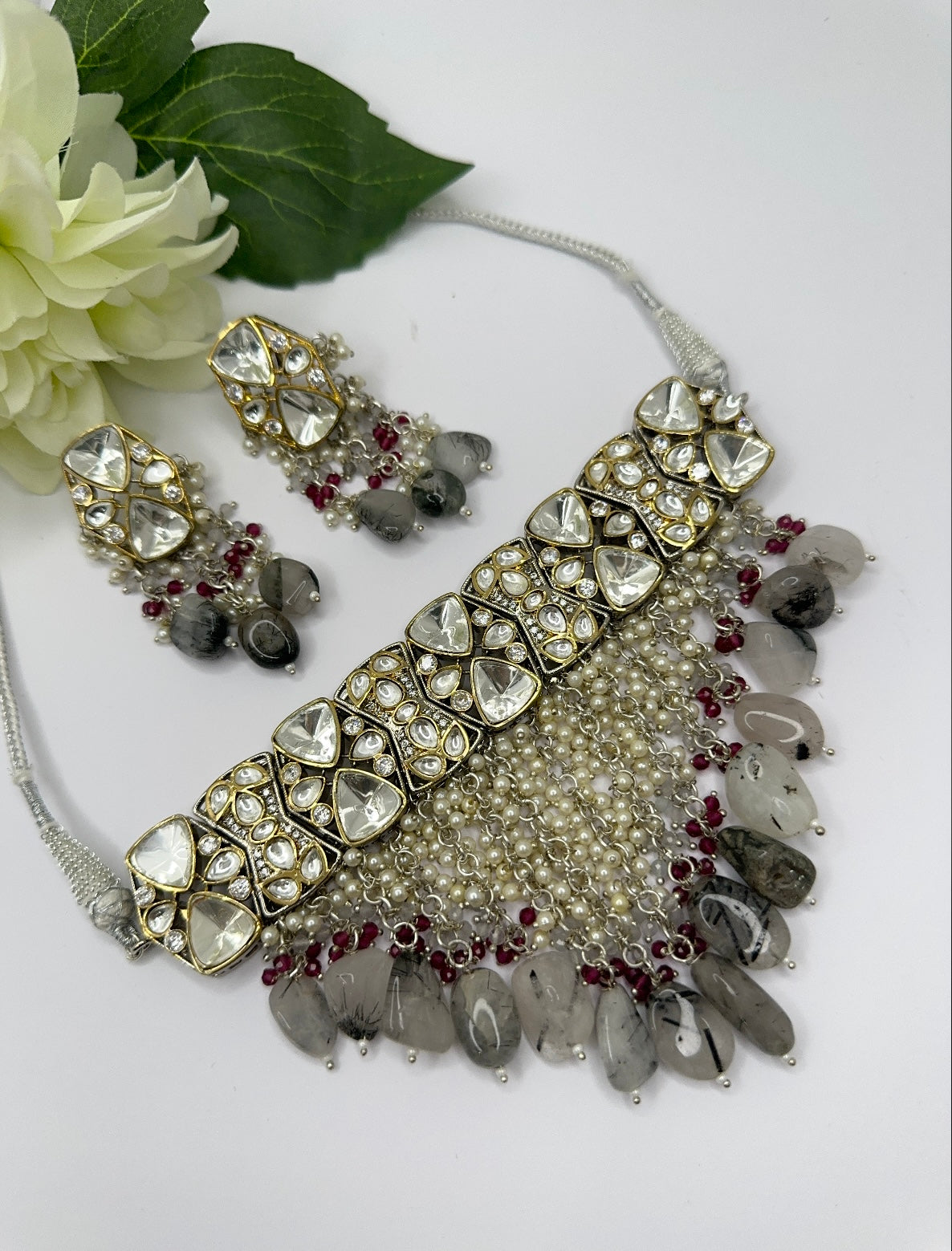 Uncut kundan choker set(Grey)