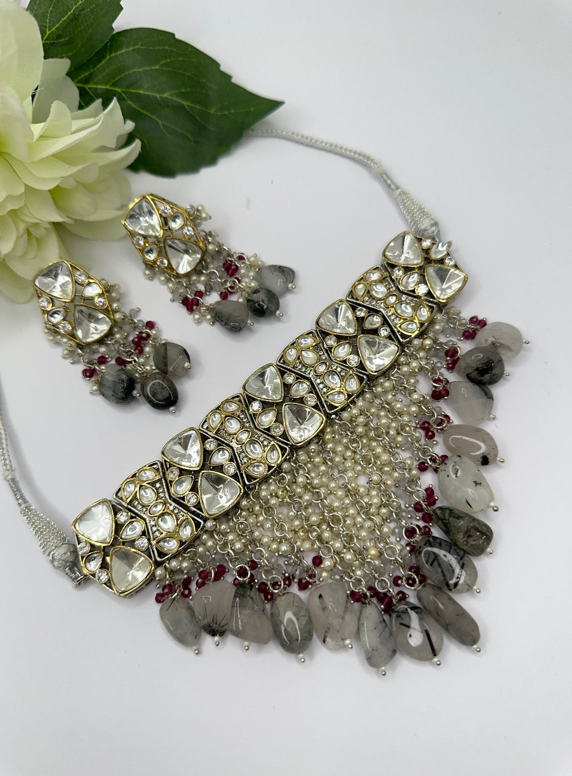 Uncut kundan choker set(Grey)