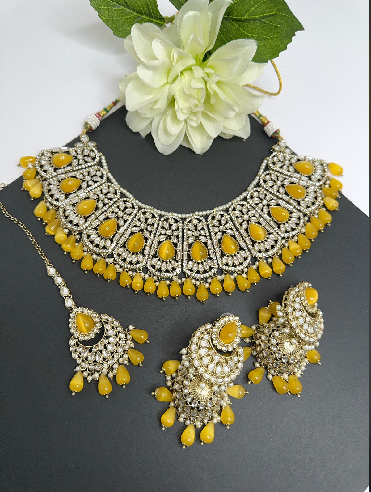 Kundan necklace set