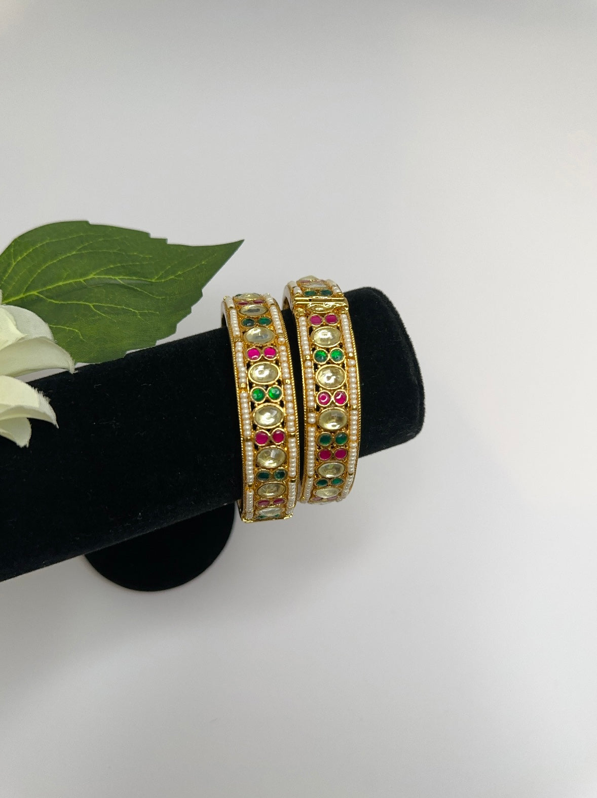 Pachi kundan bangles