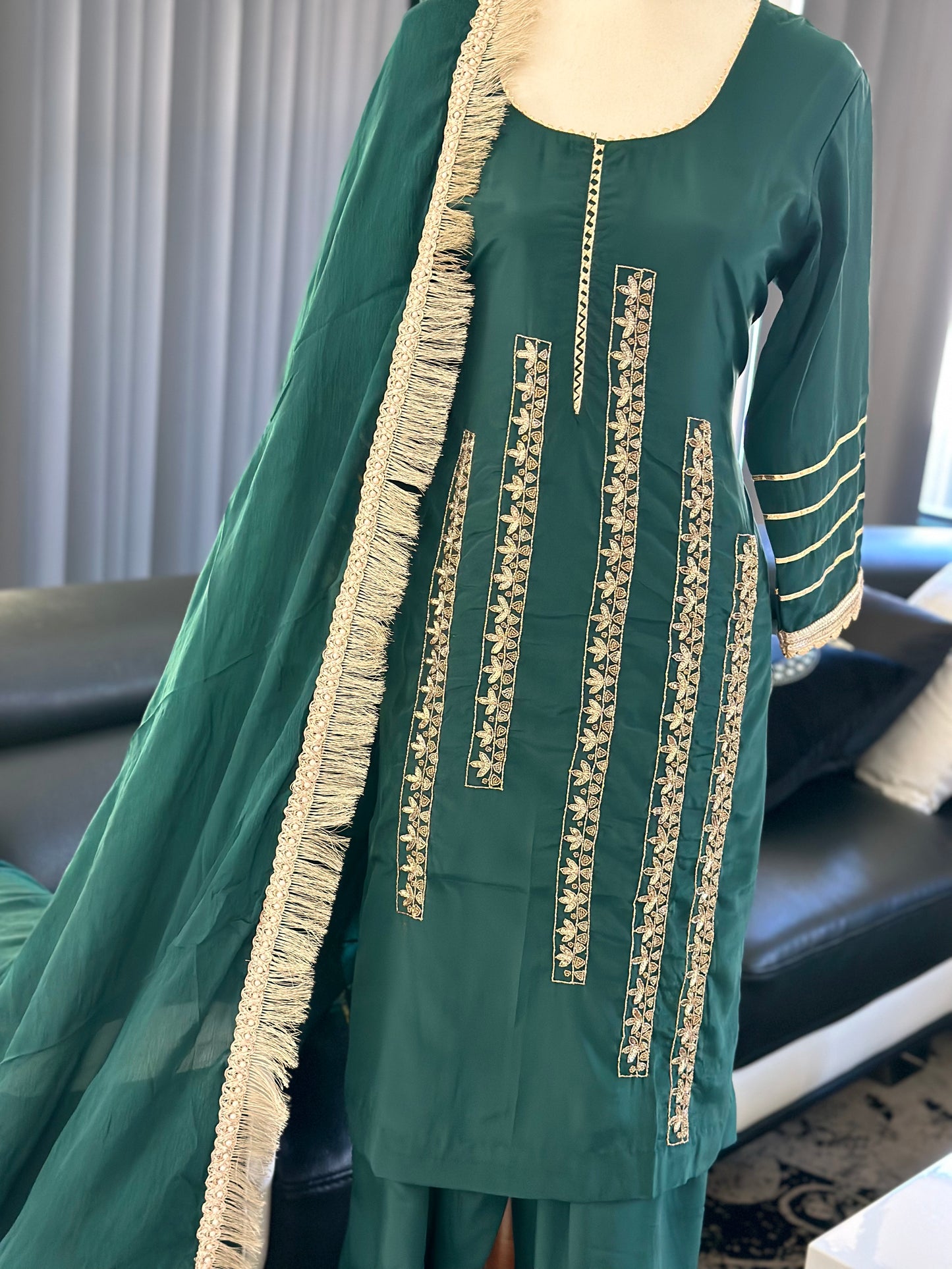 Indian/Pakistaani suit