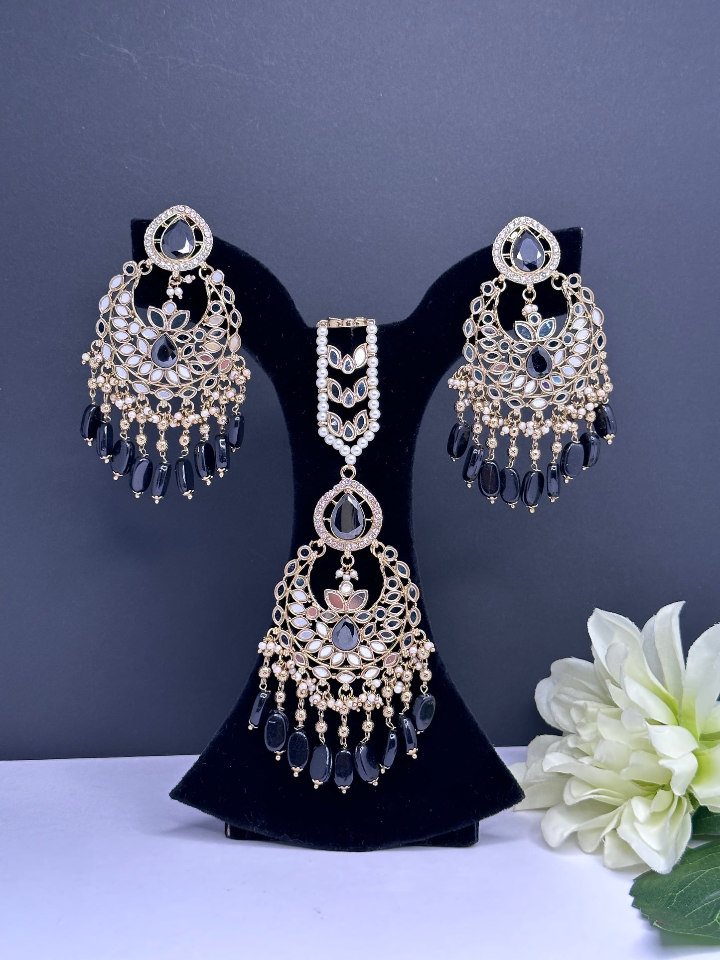 Mirror tikka set in black