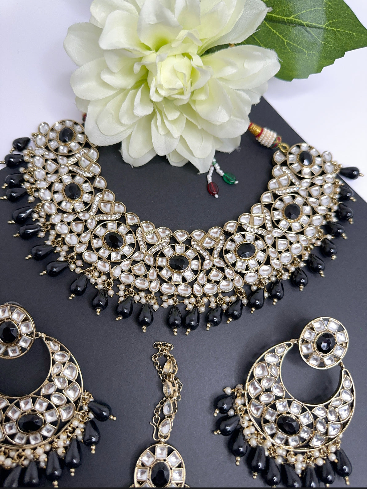 Kundan necklace set