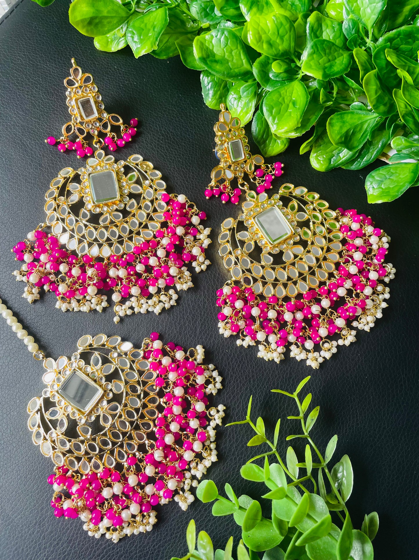 Tikka set in magenta colour